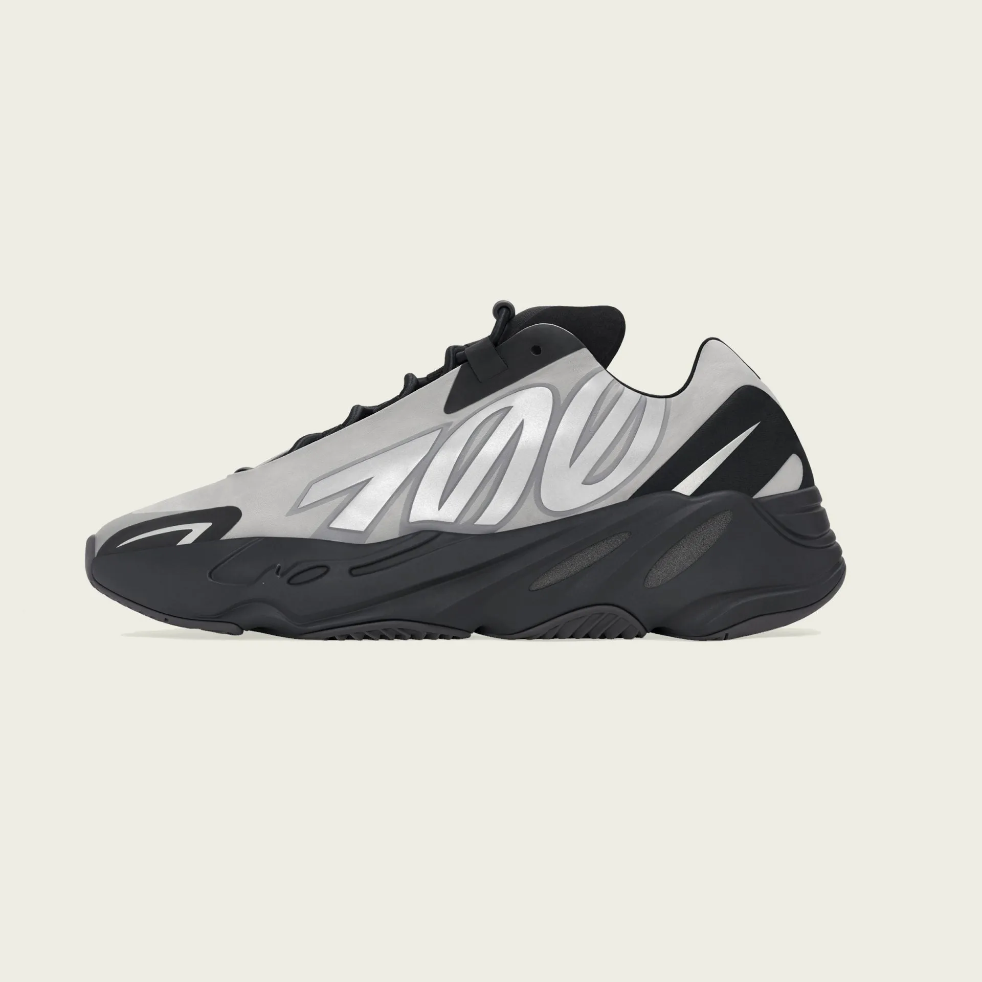 Adidas Originals | YEEZY BOOST 700 MNVN METALLIC