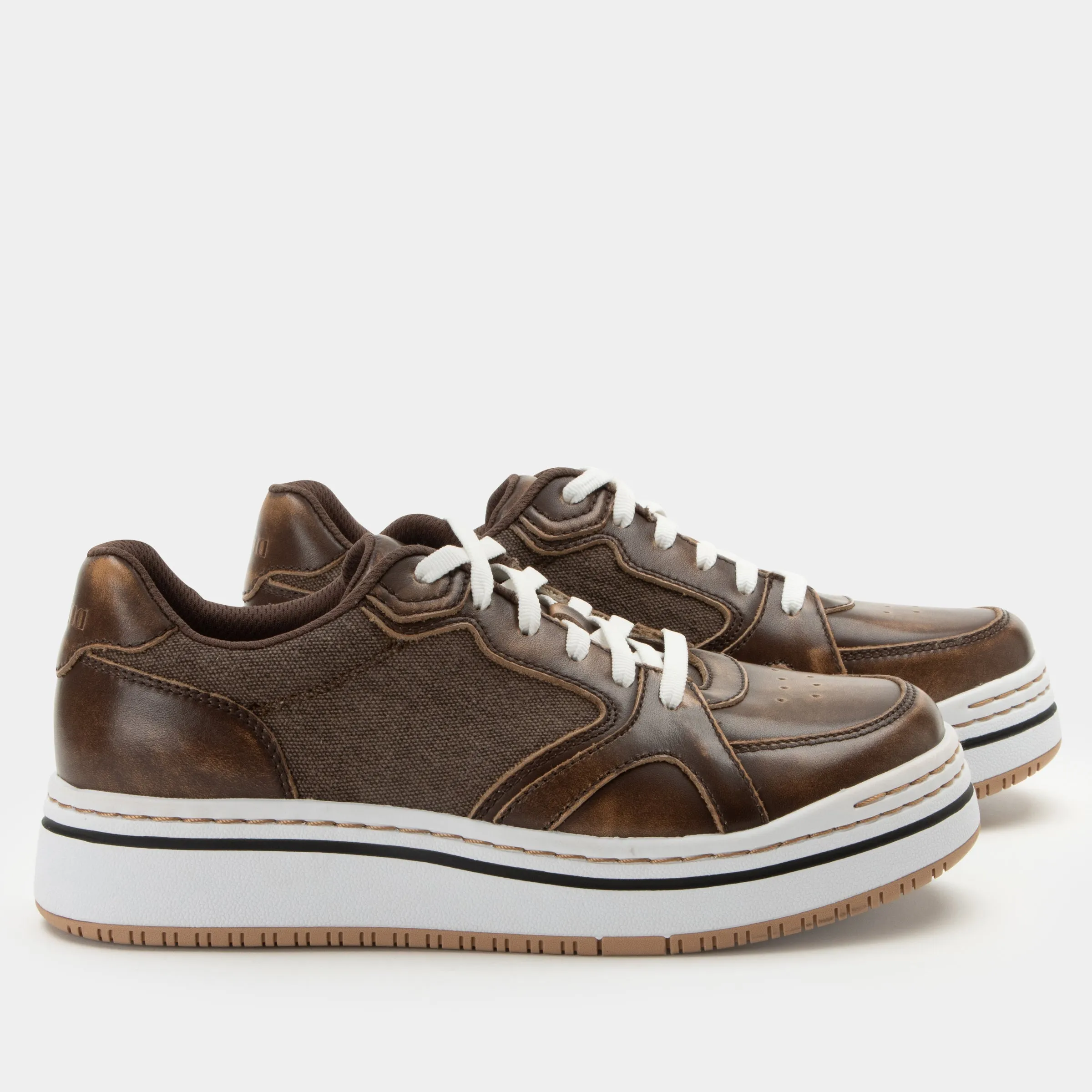 Alyster Brown Shoe