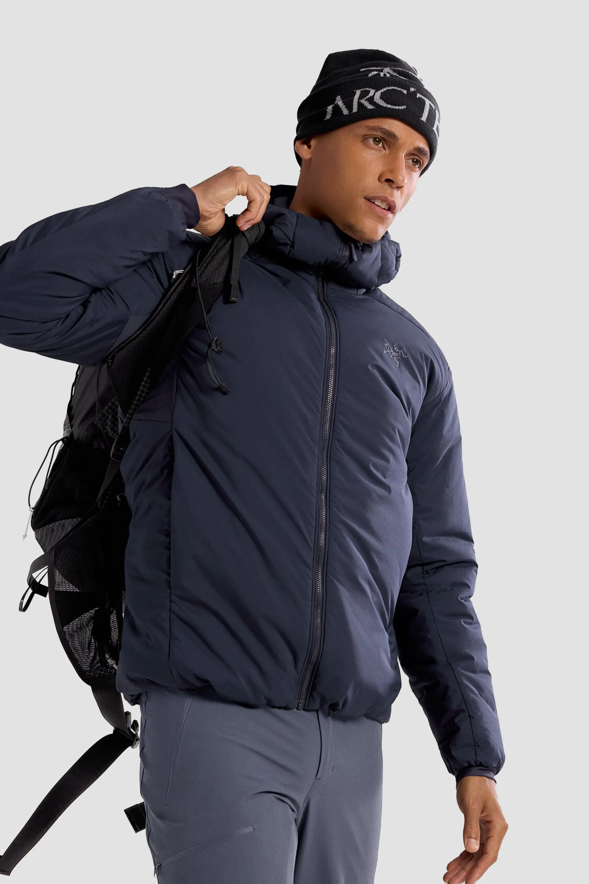 Arc'teryx Men's Atom Heavyweight Hoody in Black Sapphire