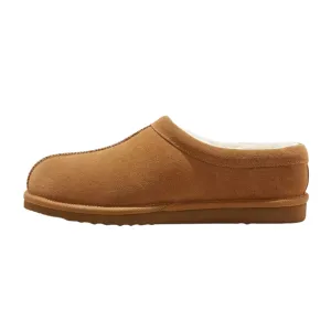 BRANDS & BEYOND - Faux Suede Slippers