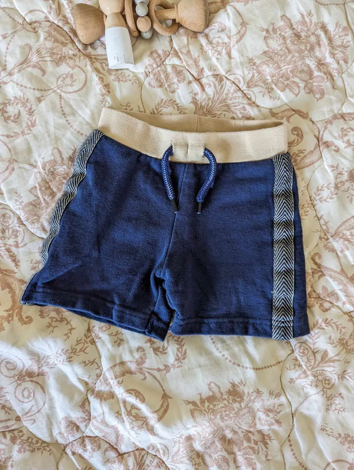 Dirkje Jogging Shorts in Blue & Cream (18m)