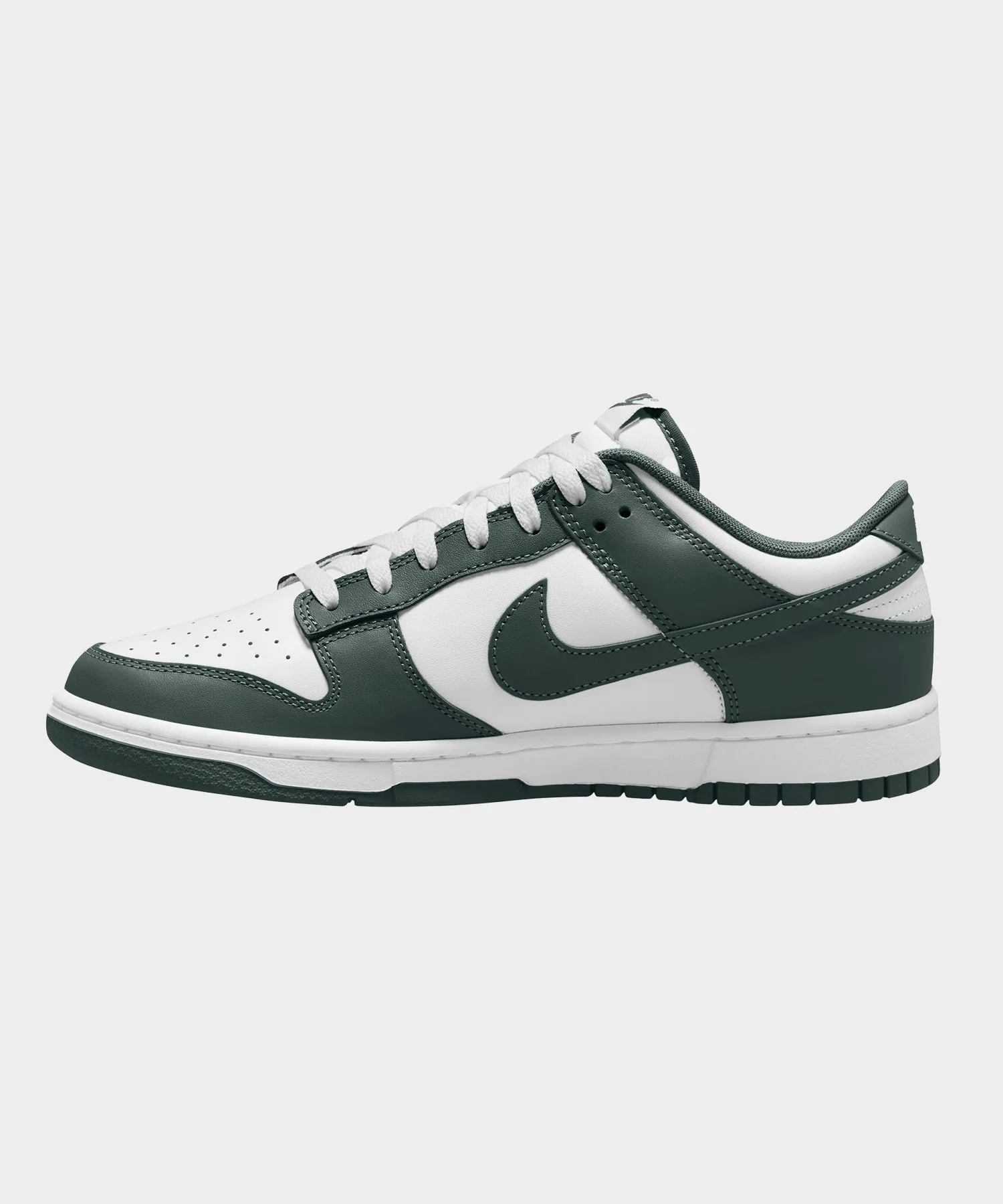 Nike Dunk Low in White / Vintage Green