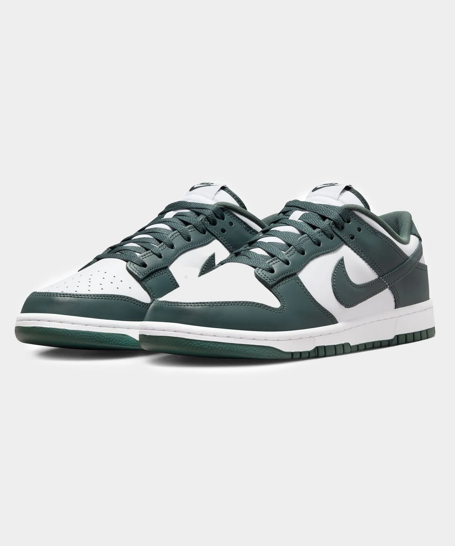 Nike Dunk Low in White / Vintage Green